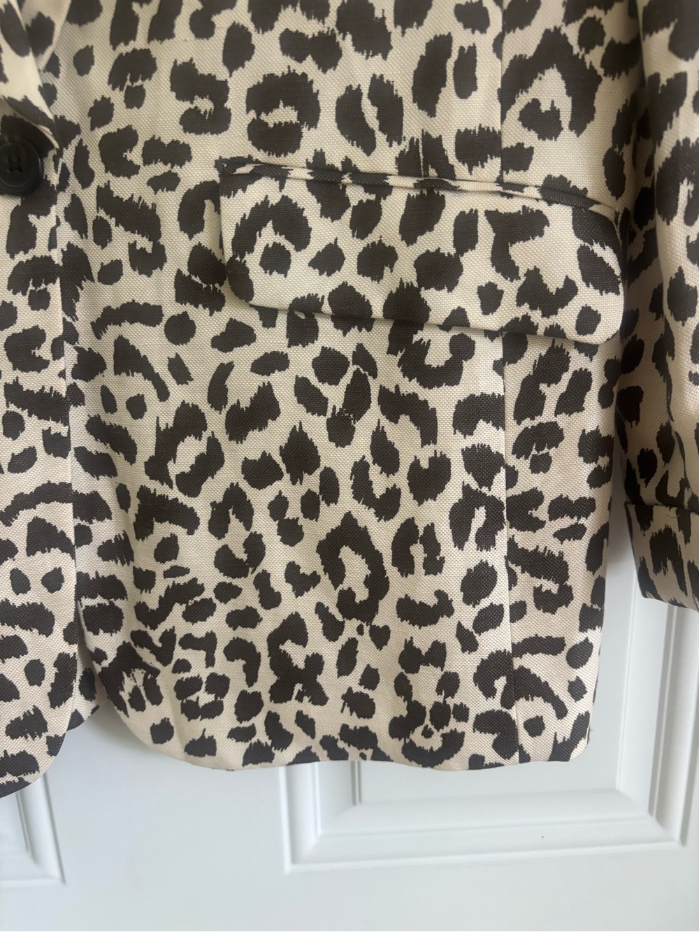 J. Crew Cream and Black Leopard Print Lightweight Blazer, Size 6 - Picture 4 of 15